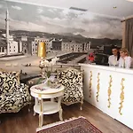 فندق بوتيك مطعم غلوريا 4*